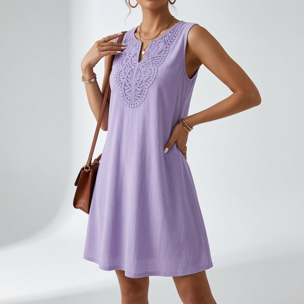 Greteph | Robe midi élégante avec décolleté brodé