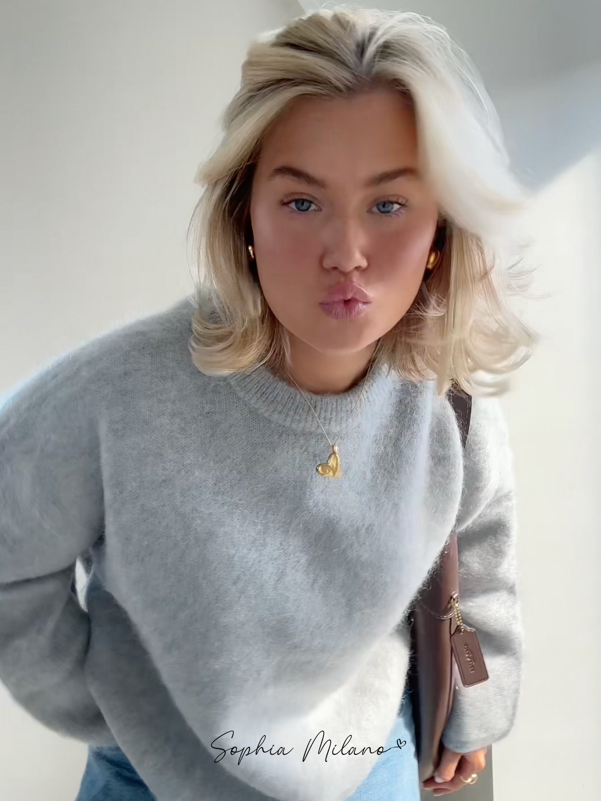 Pull élégant avec col rond et coupe décontractée