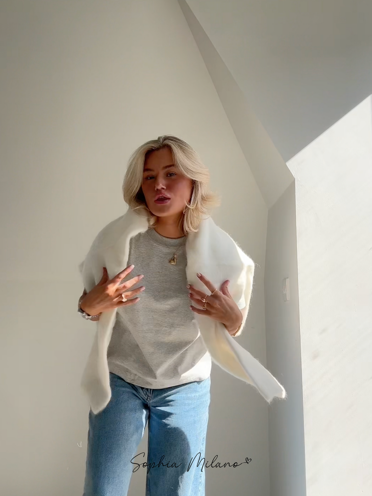 Pull élégant avec col rond et coupe décontractée
