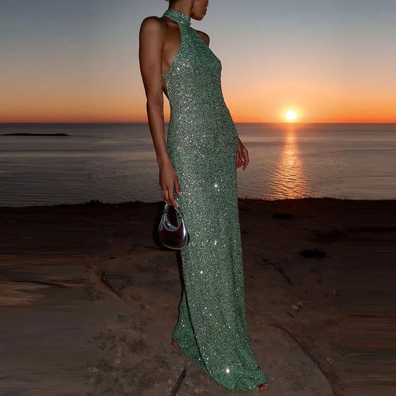 Robe Maxi à Col Halter en Sequins avec Silhouette Élegante