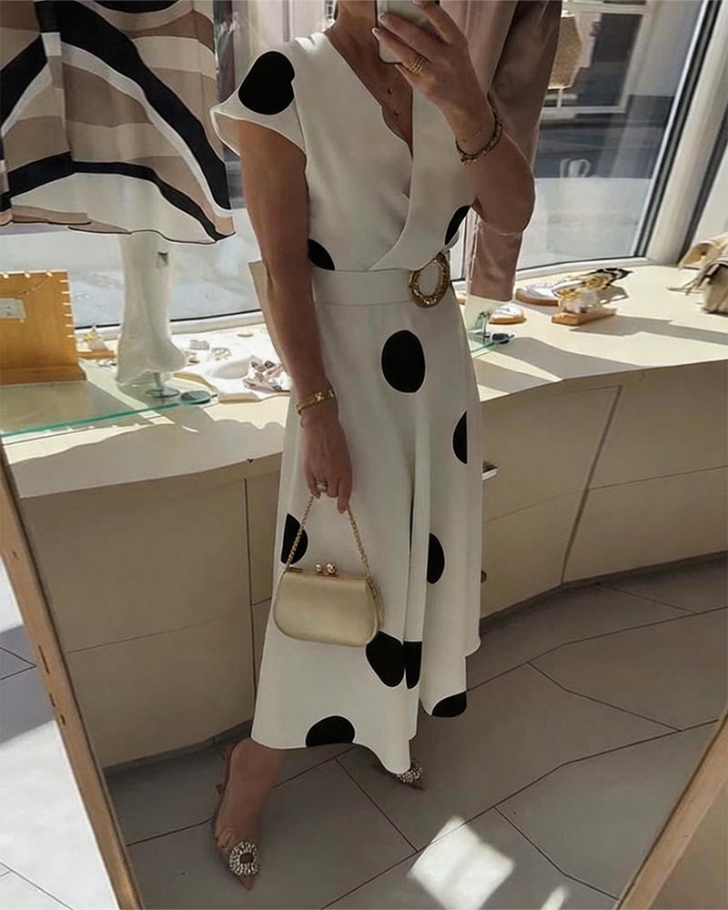 Robe Cintrée à Pois avec Décolleté en V