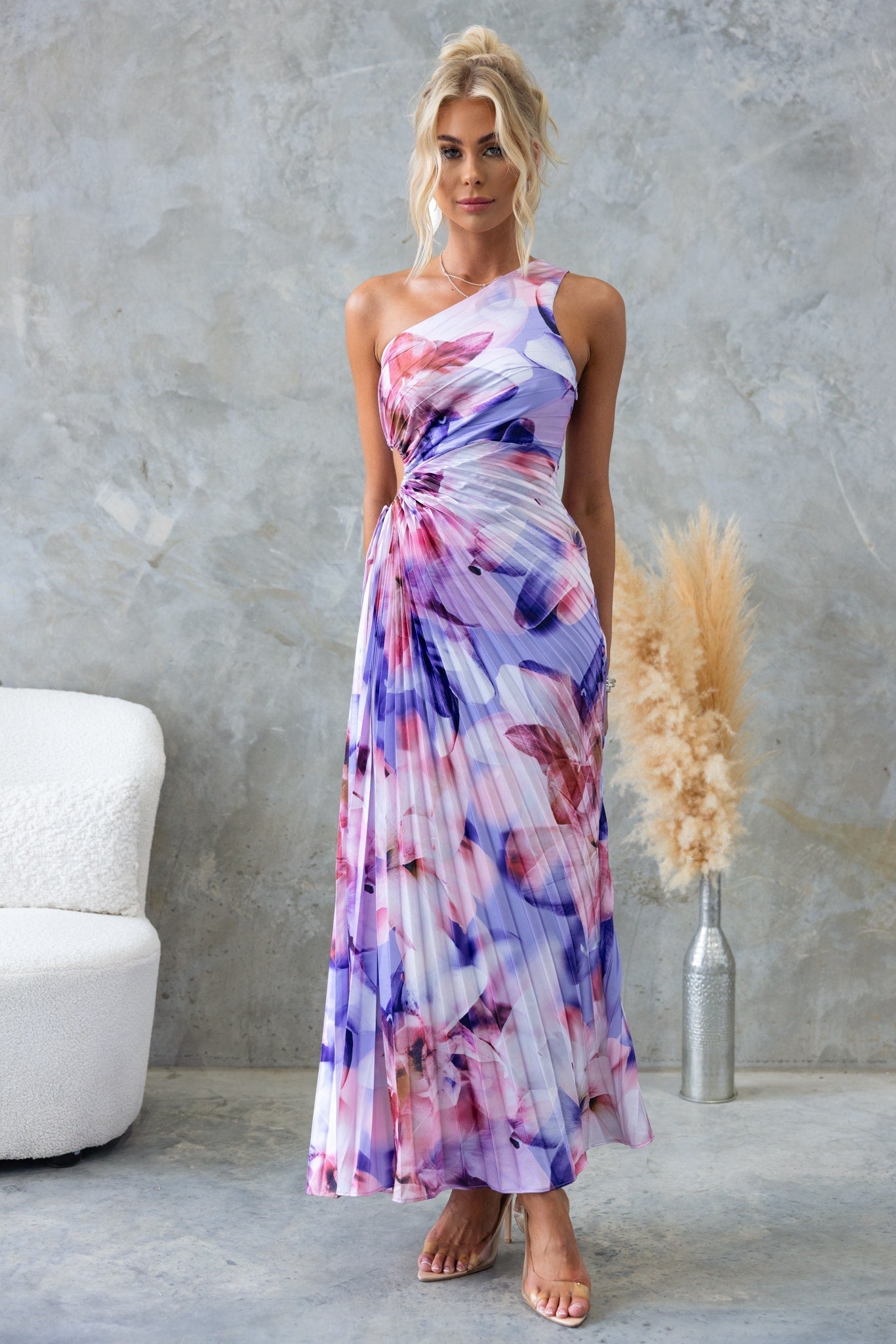 Frolinde | Robe midi élégante à épaule asymétrique