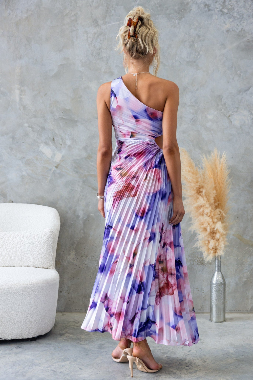 Frolinde | Robe midi élégante à épaule asymétrique
