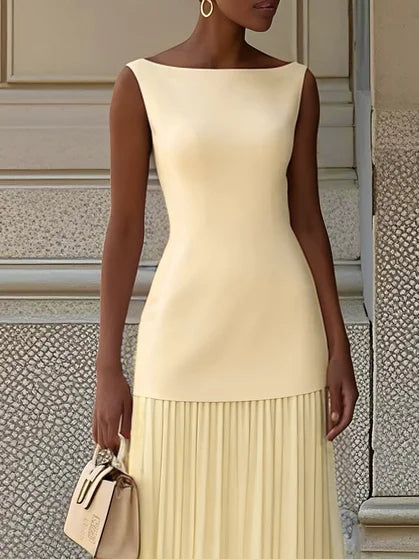 Robe maxi sans manches pour femmes avec jupe plissée