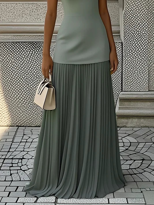 Robe maxi sans manches pour femmes avec jupe plissée