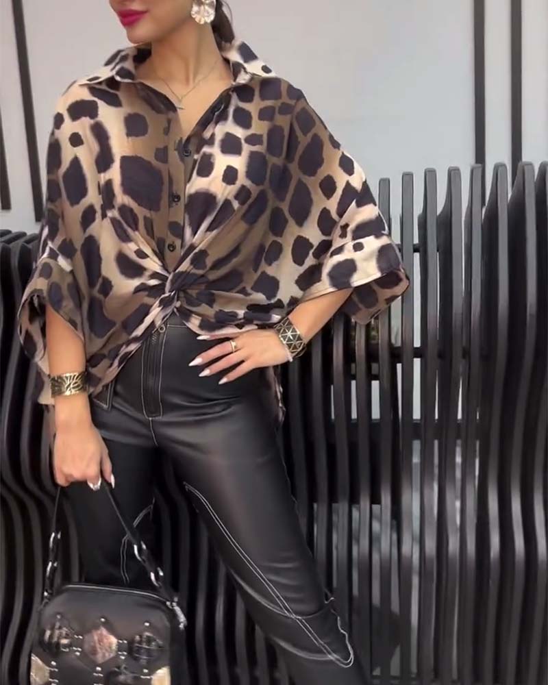 Blouse imprimée léopard à col
