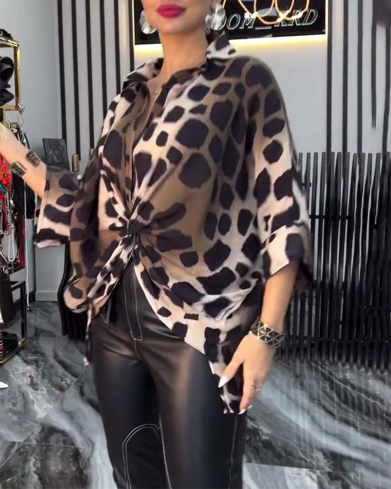 Blouse imprimée léopard à col