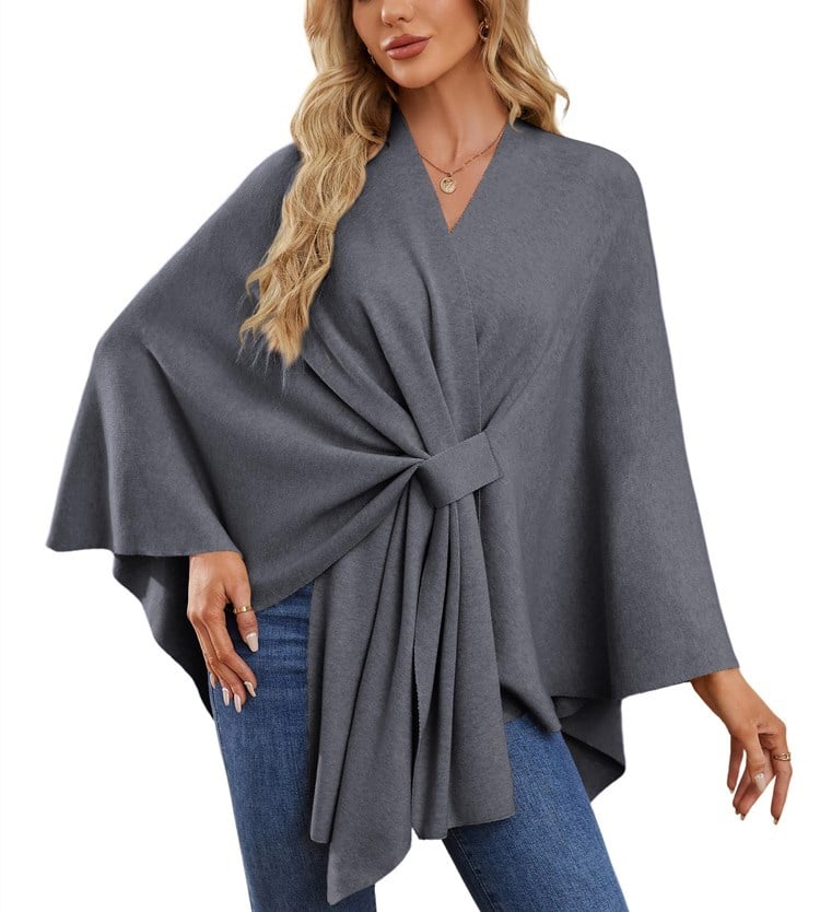 Poncho-châle luxueux et élégant pour un style superposé