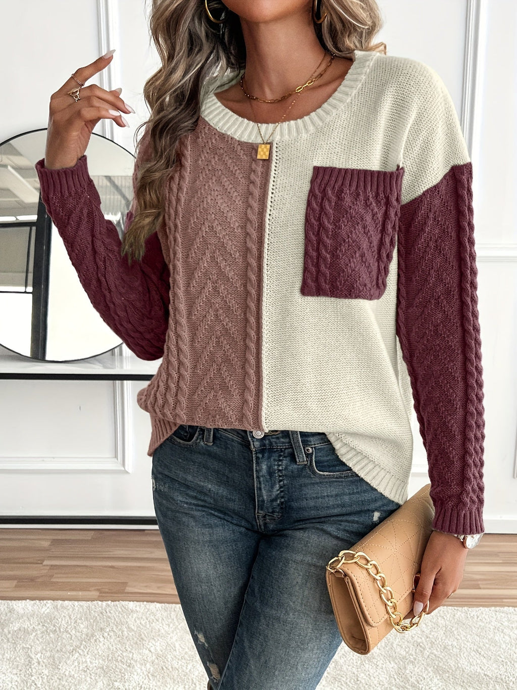Delia | Pull femme à col rond et poche
