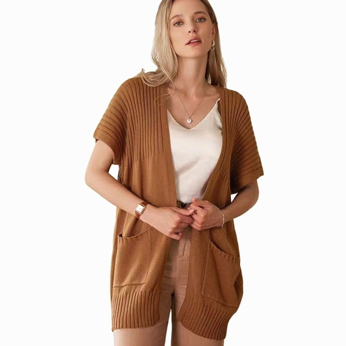 Elfriede | Veste en tricot Cameron pour femmes, devant ouvert, manches courtes avec poches