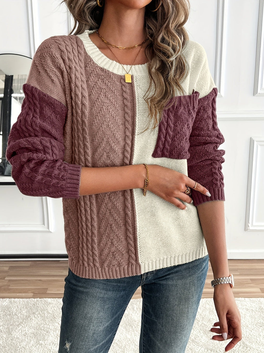 Delia | Pull femme à col rond et poche