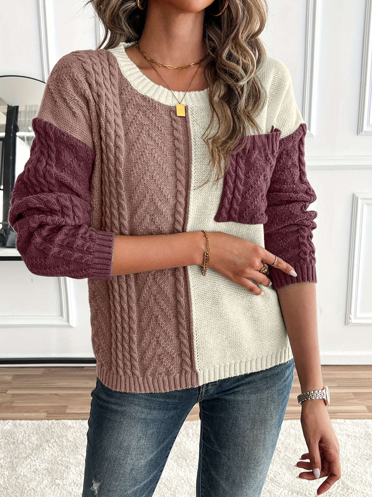 Delia | Pull femme à col rond et poche