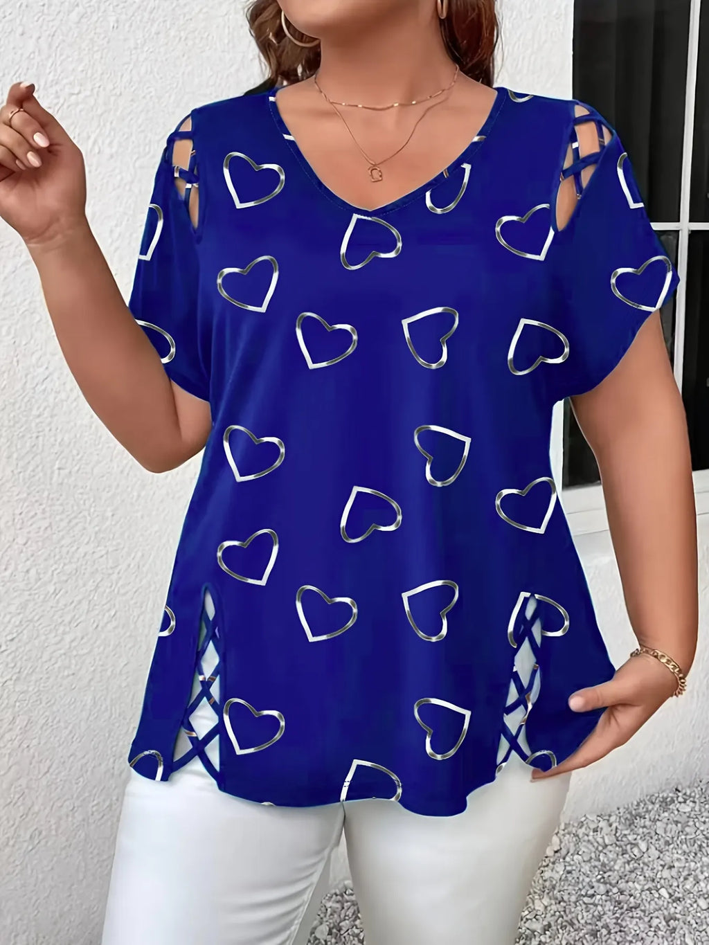 Anelisse | Blouse d'été avec décolleté en V et imprimé cœur