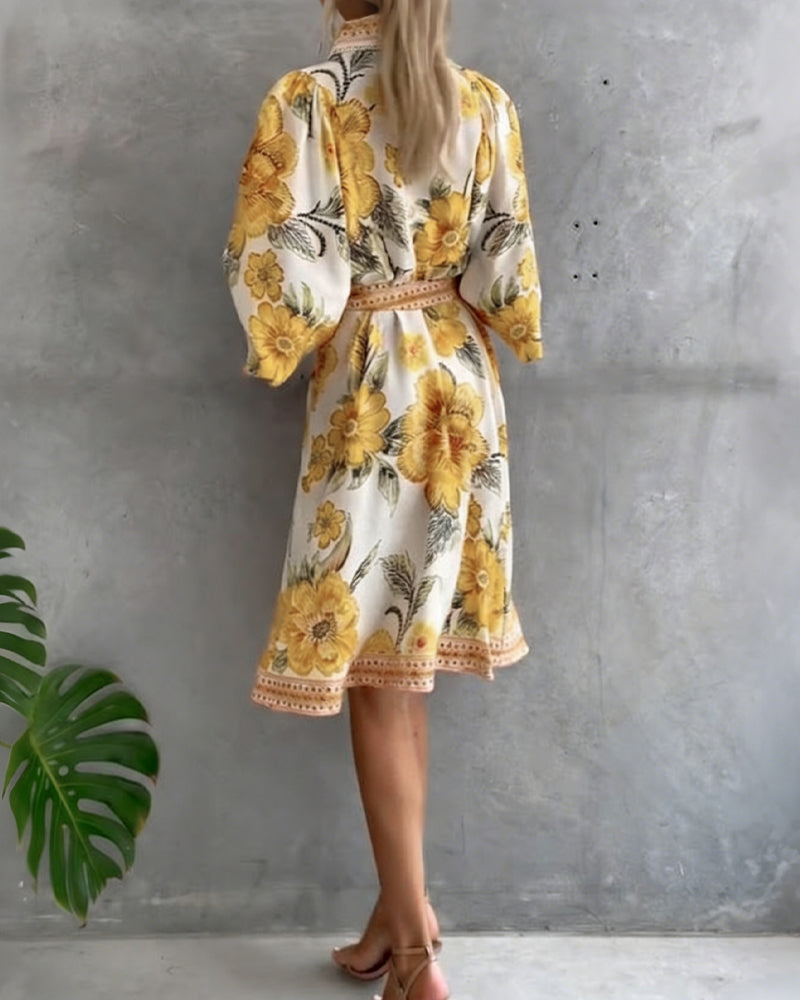 Robe imprimée à col notch et manches en lanterne