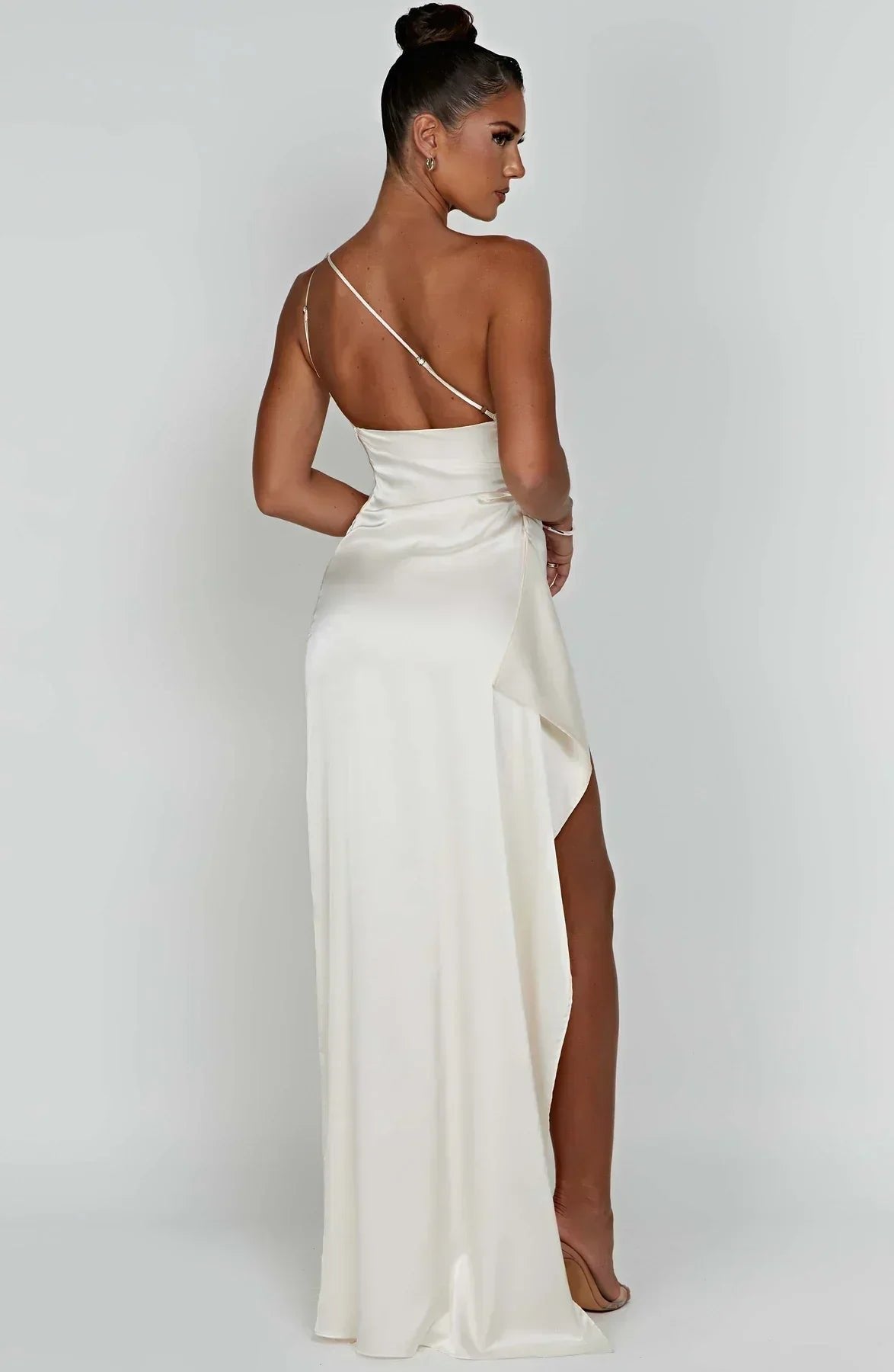 Hannah | Robe de soirée maxi asymétrique à une épaule pour femmes avec fente
