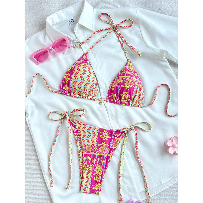 Ensemble de bikini pour femmes avec haut triangle et motif