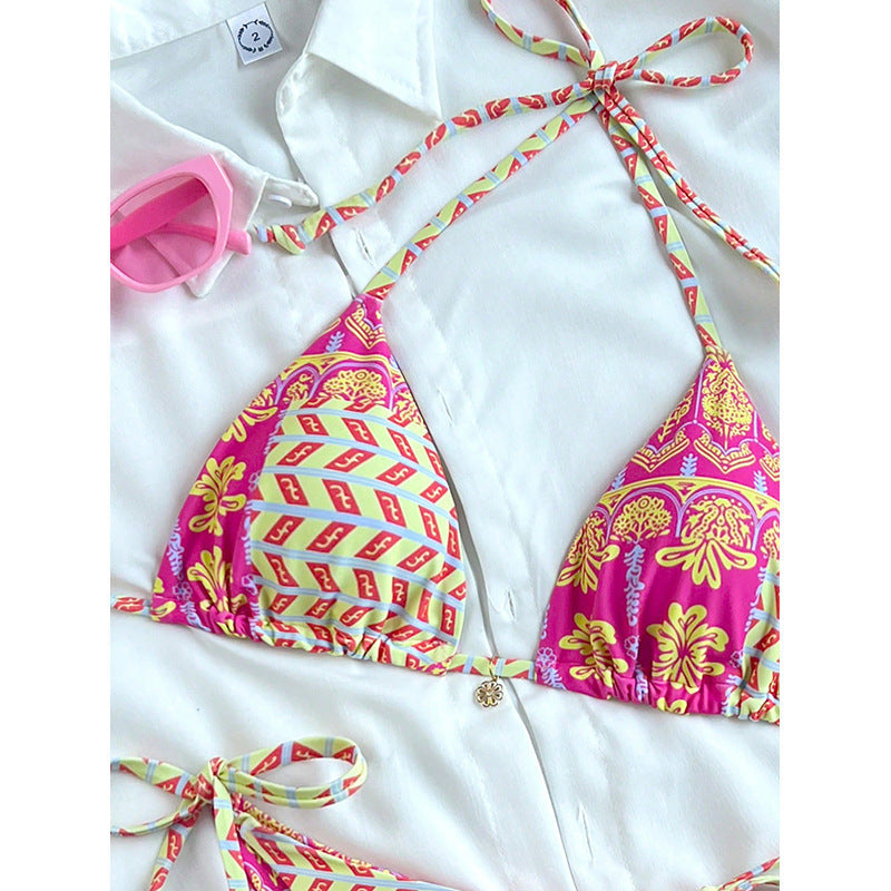 Ensemble de bikini pour femmes avec haut triangle et motif