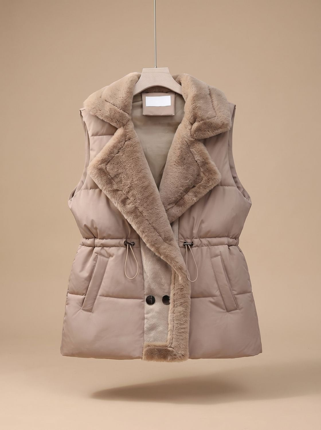 Hannah | Gilet matelassé pour femmes avec col en fausse fourrure et cordon de serrage