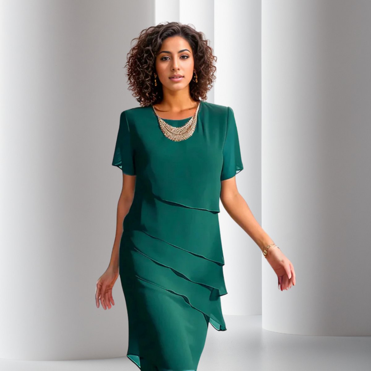 Emilia | Robe de cocktail femme en chiffon superposée à manches courtes