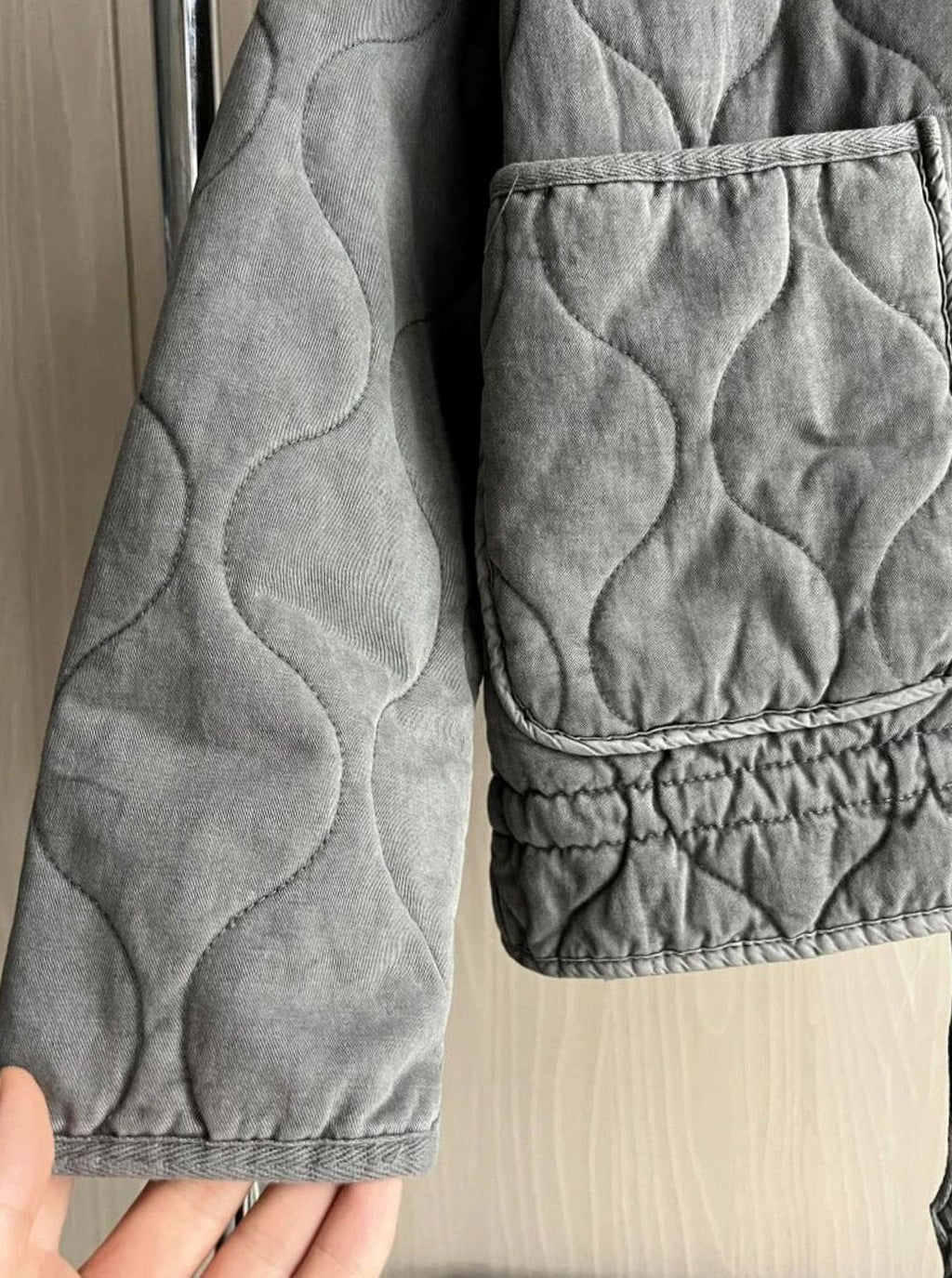 Lena | Veste matelassée cropped pour femmes avec col montant, fermeture éclair et poches