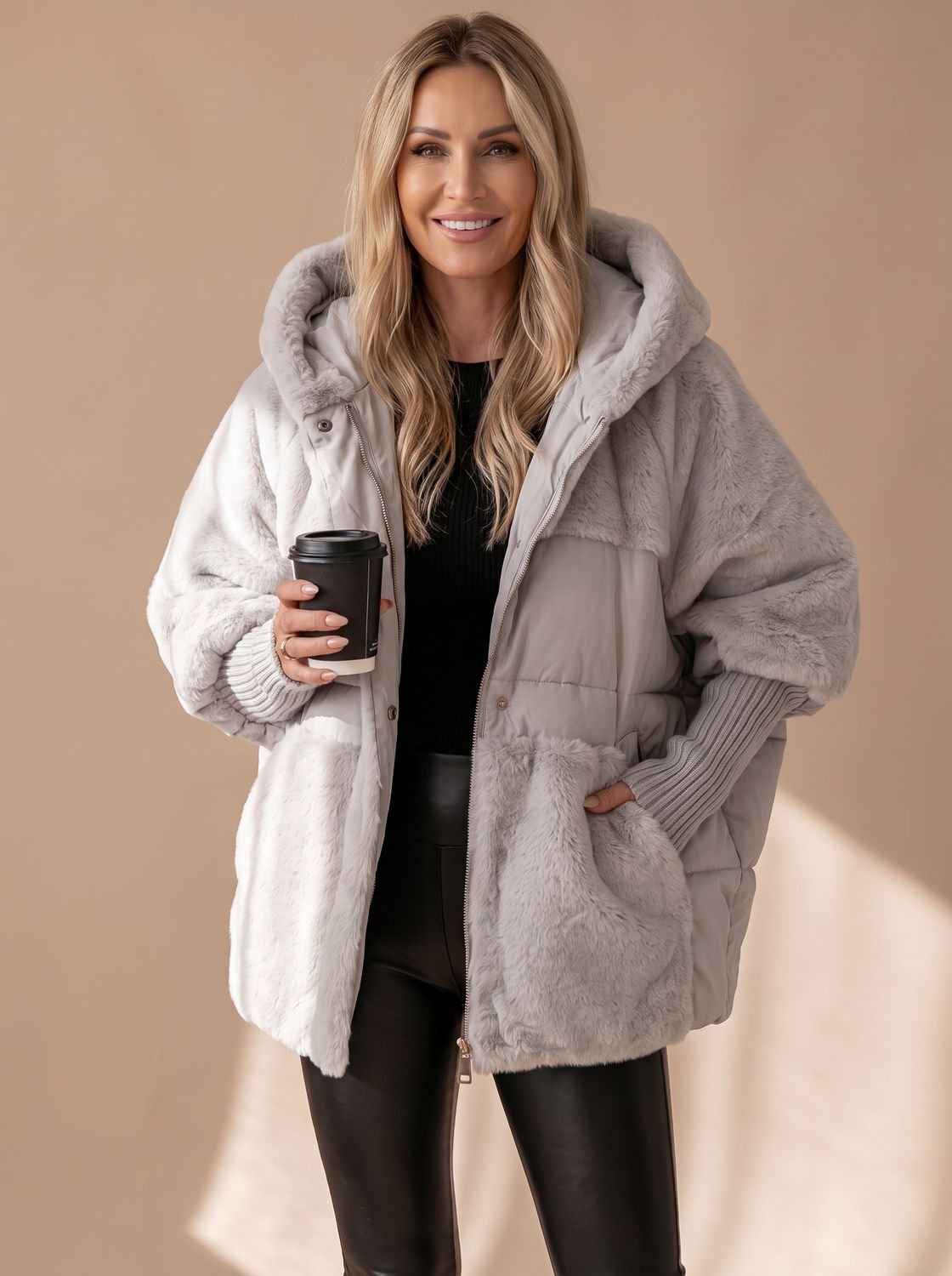 Marlene | Veste d'hiver pour femmes en duvet avec capuche en fausse fourrure