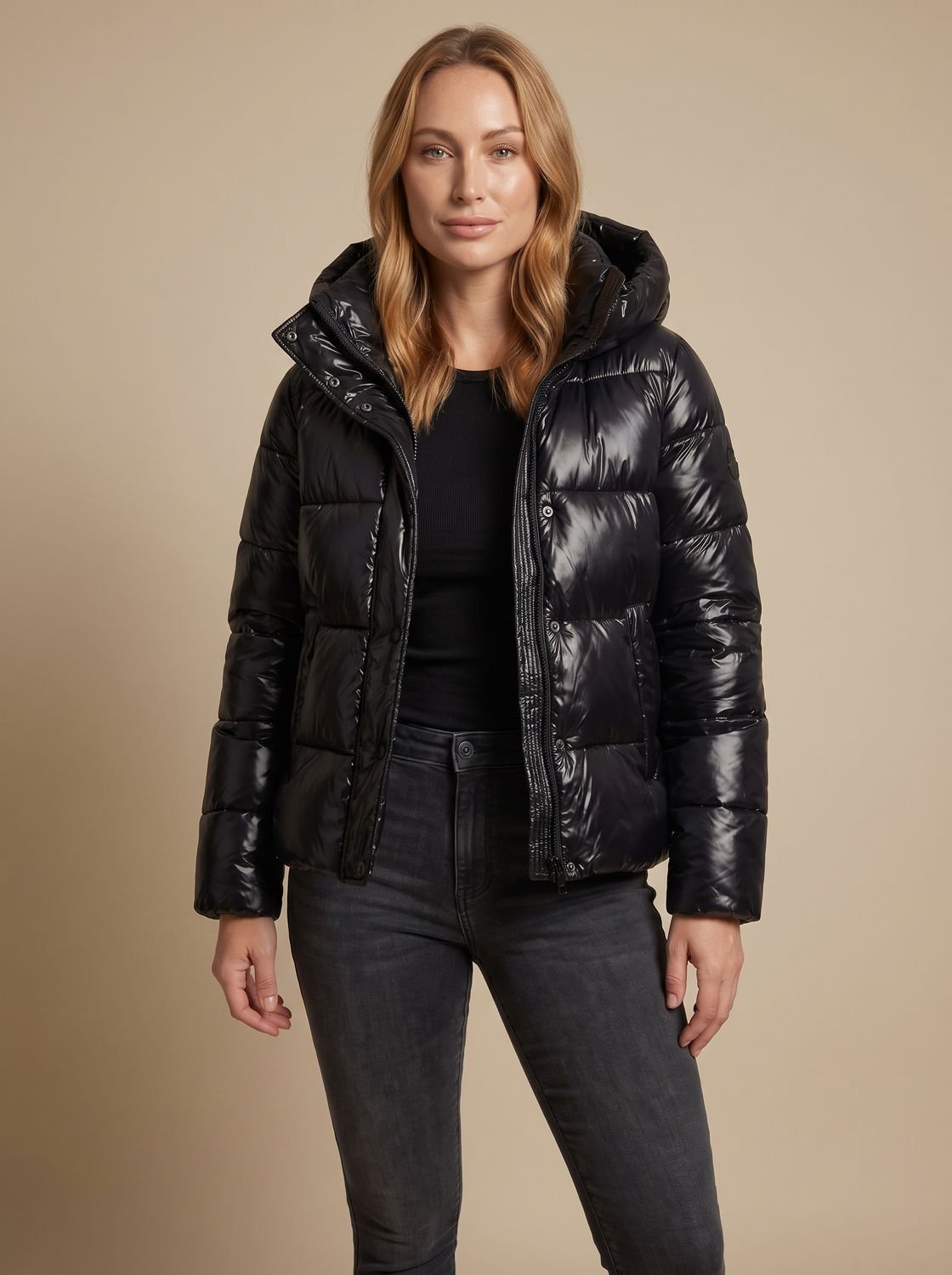 Marie | Veste en duvet pour femmes, doudoune avec capuche, brillante, coupe loose-fit