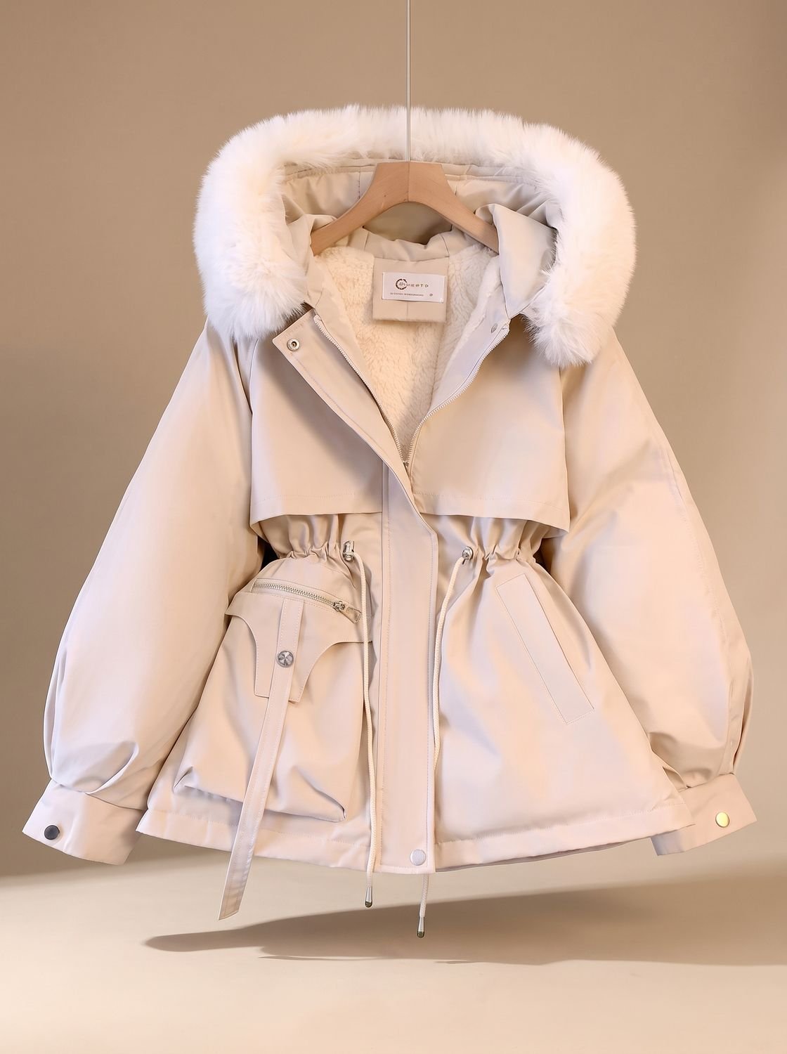 Leonie | Parka d'hiver élégante pour femmes avec capuche en fausse fourrure et cordon de taille