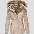 Marlene | Veste d'hiver pour femmes avec capuche en fausse fourrure et taille cintrée