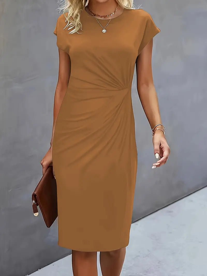 Leonie | Robe midi bodycon à manches courtes froncée pour femmes
