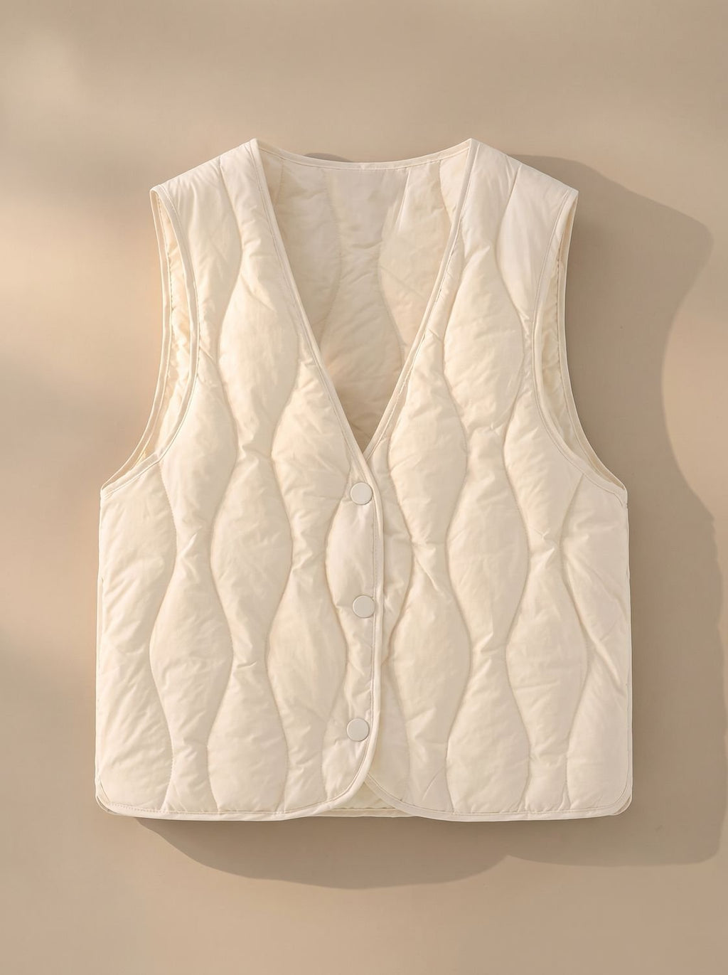 Elfriede | Gilet matelassé pour femmes avec décolleté en V et boutons-pression