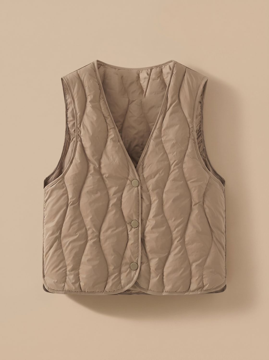Elfriede | Gilet matelassé pour femmes avec décolleté en V et boutons-pression