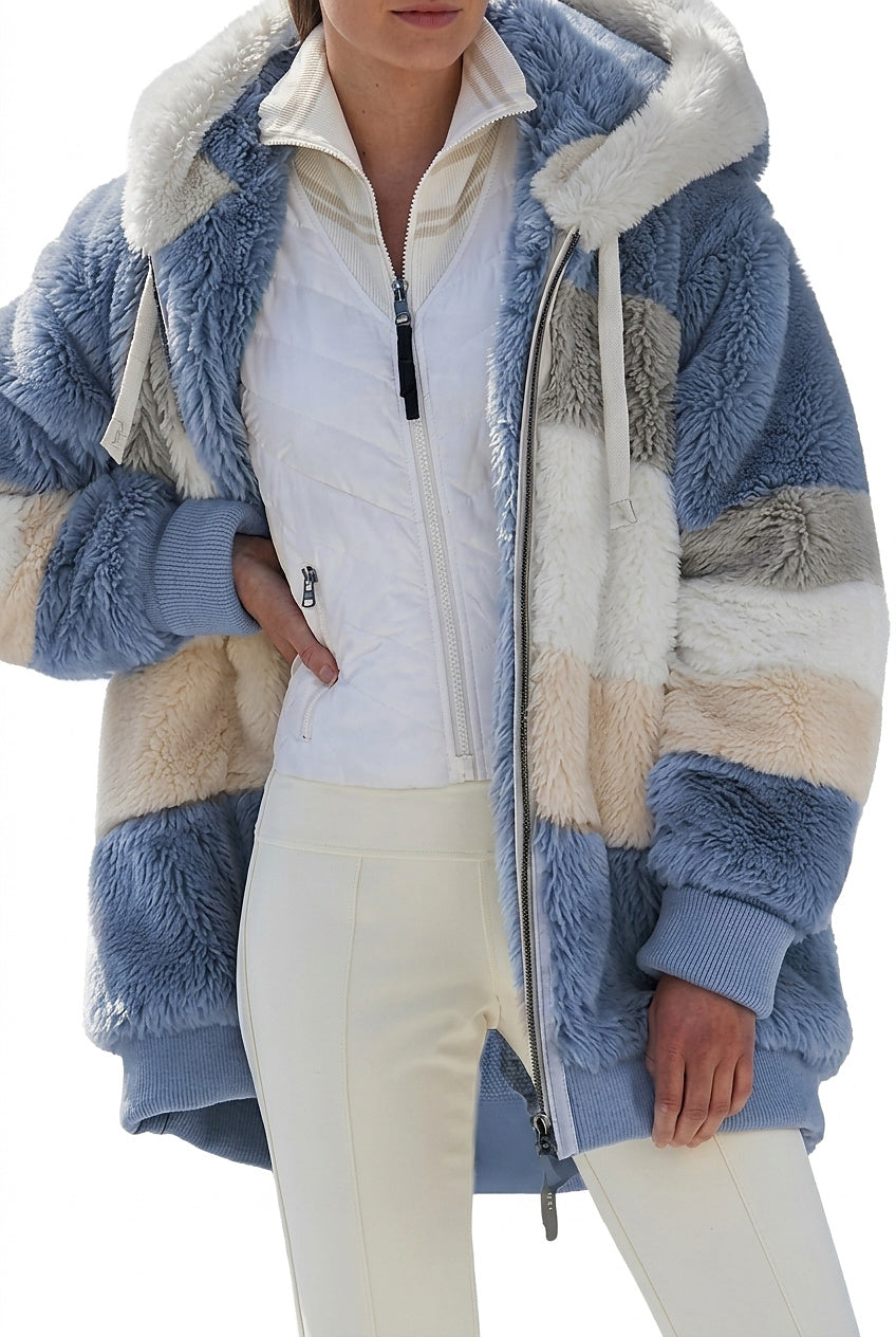 Veste pour femmes avec capuche en fausse fourrure au design colorblock