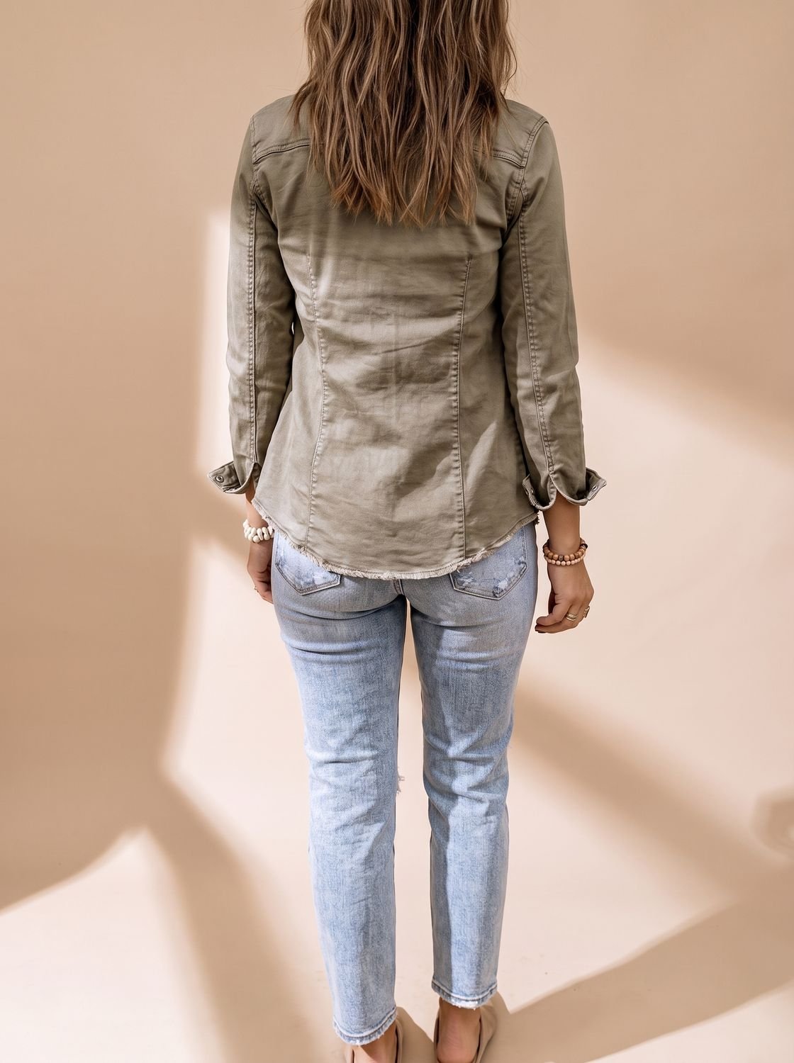 Annika | Veste en jean pour femmes avec boutons, poches poitrine et col chemise