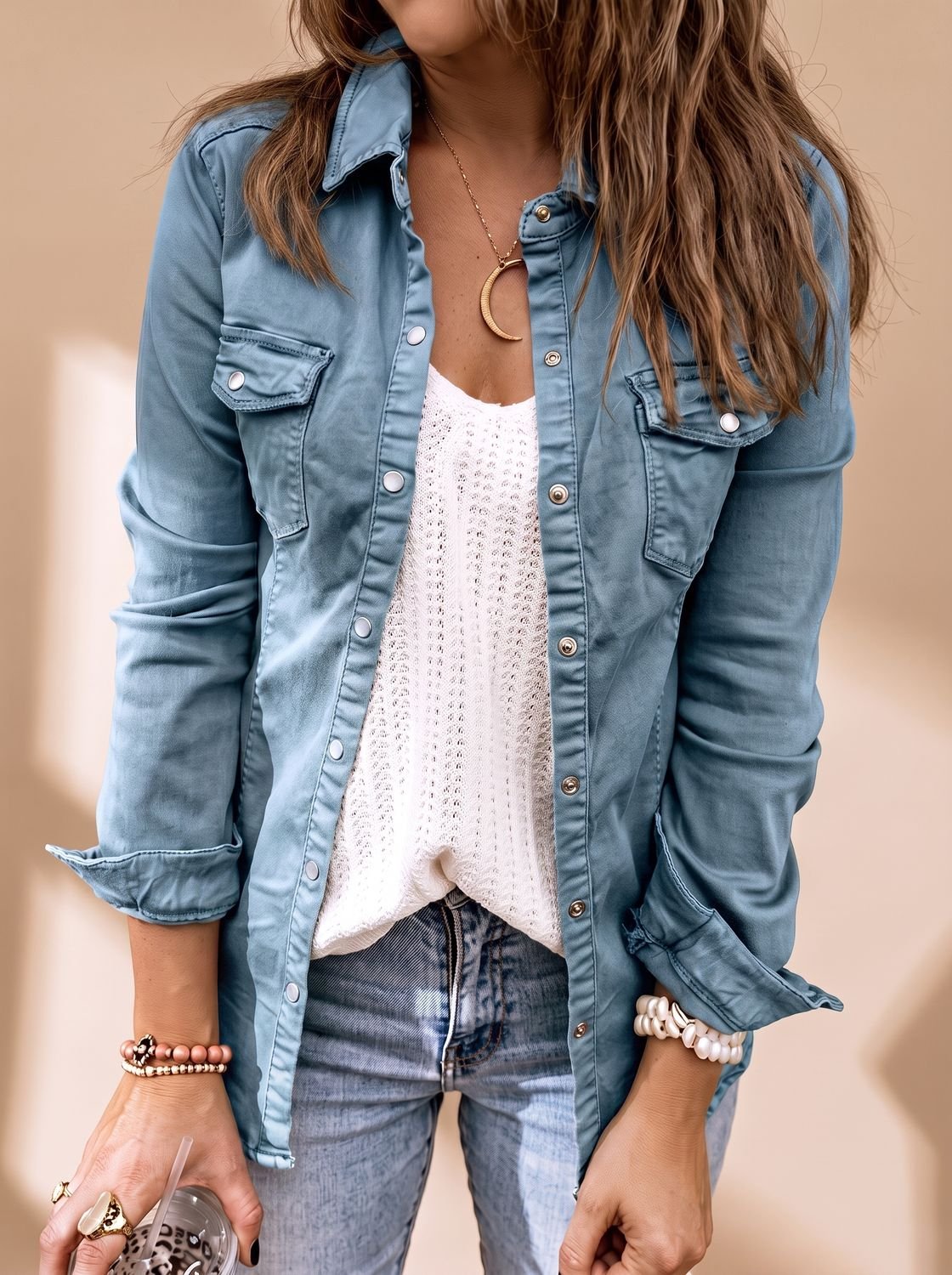 Annika | Veste en jean pour femmes avec boutons, poches poitrine et col chemise