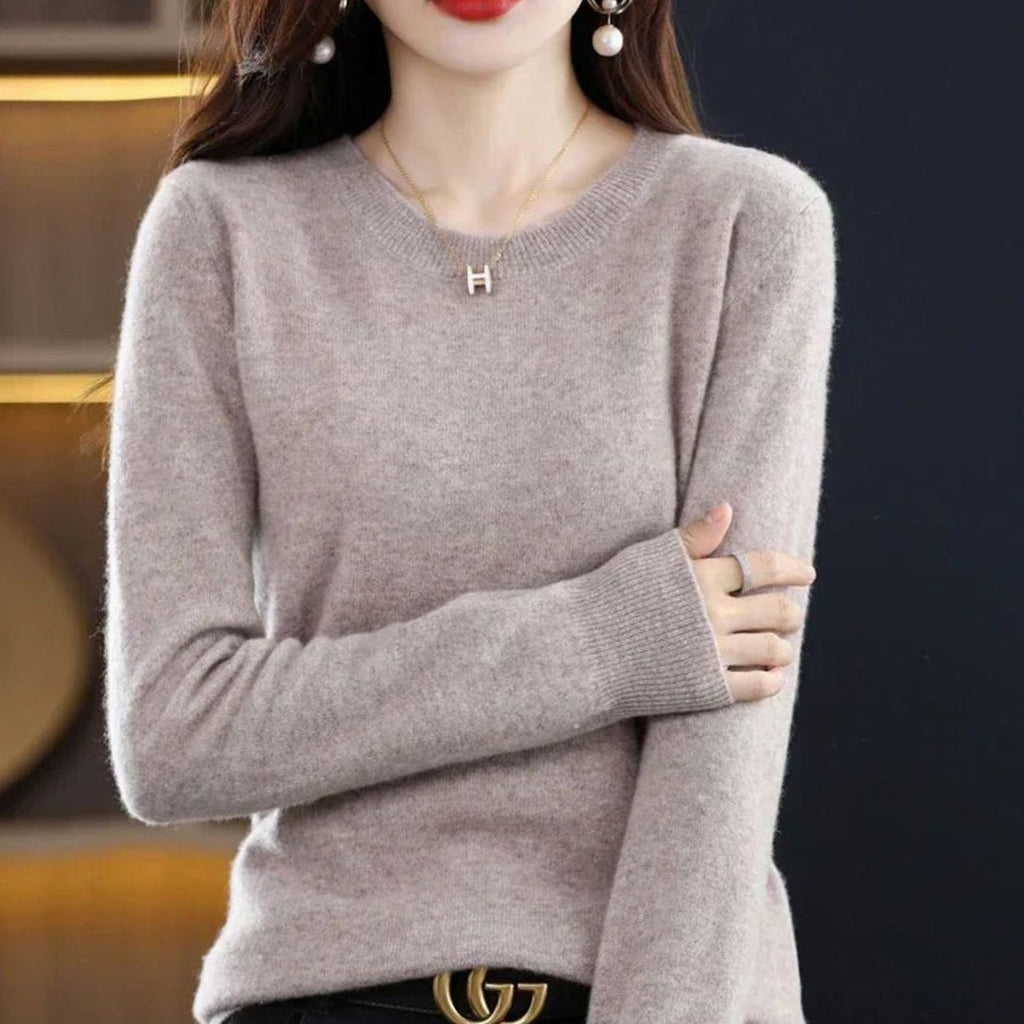 Annika | Pull en maille classique à col rond pour femmes, manches longues, doux comme du cachemire