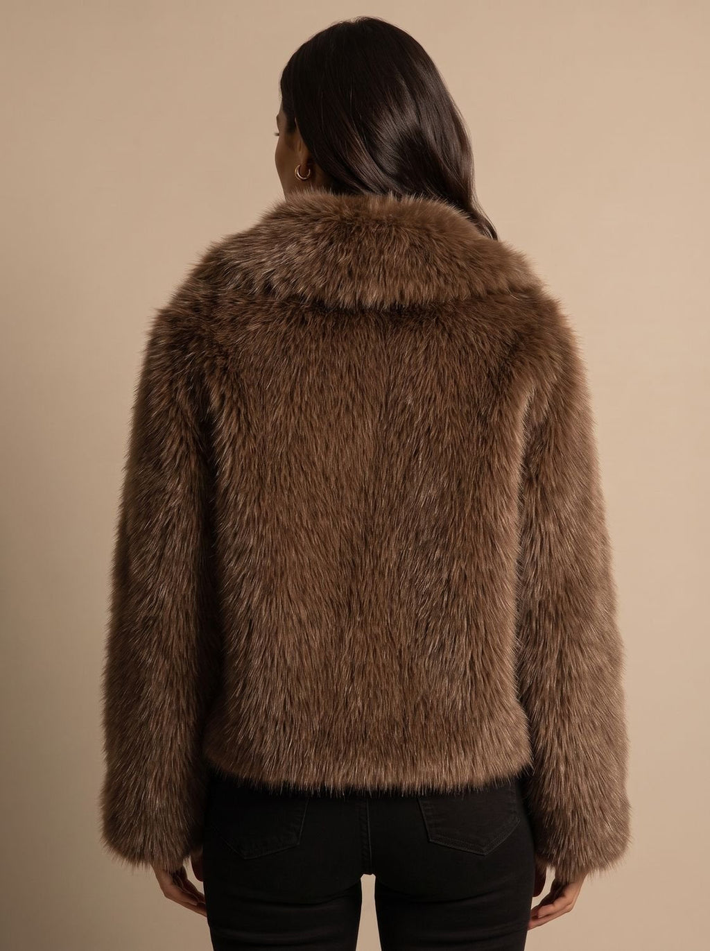 Johanna | Veste courte en fausse fourrure pour femmes avec col oversized