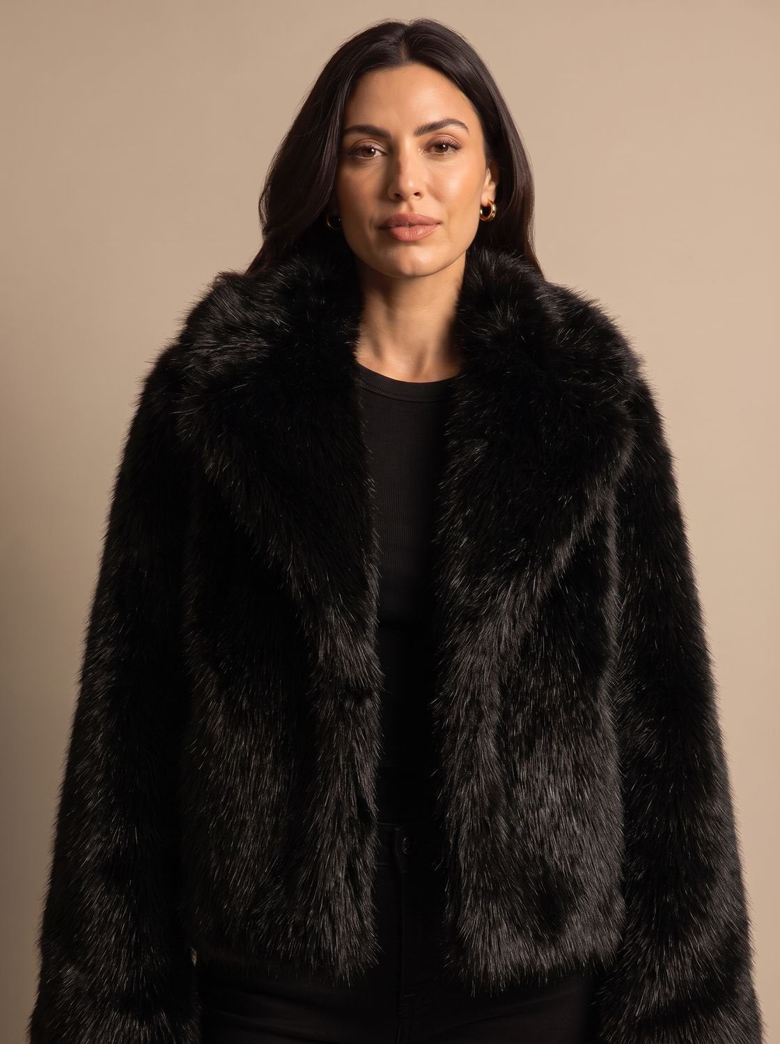 Johanna | Veste courte en fausse fourrure pour femmes avec col oversized