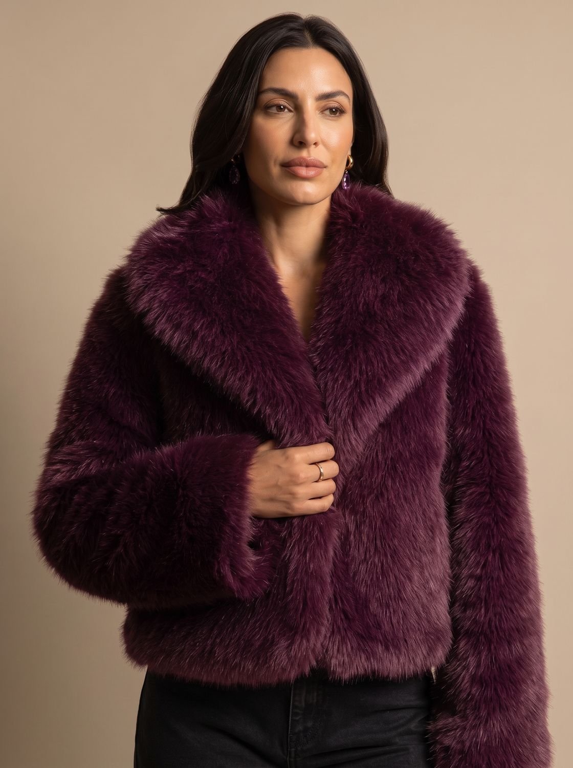 Johanna | Veste courte en fausse fourrure pour femmes avec col oversized