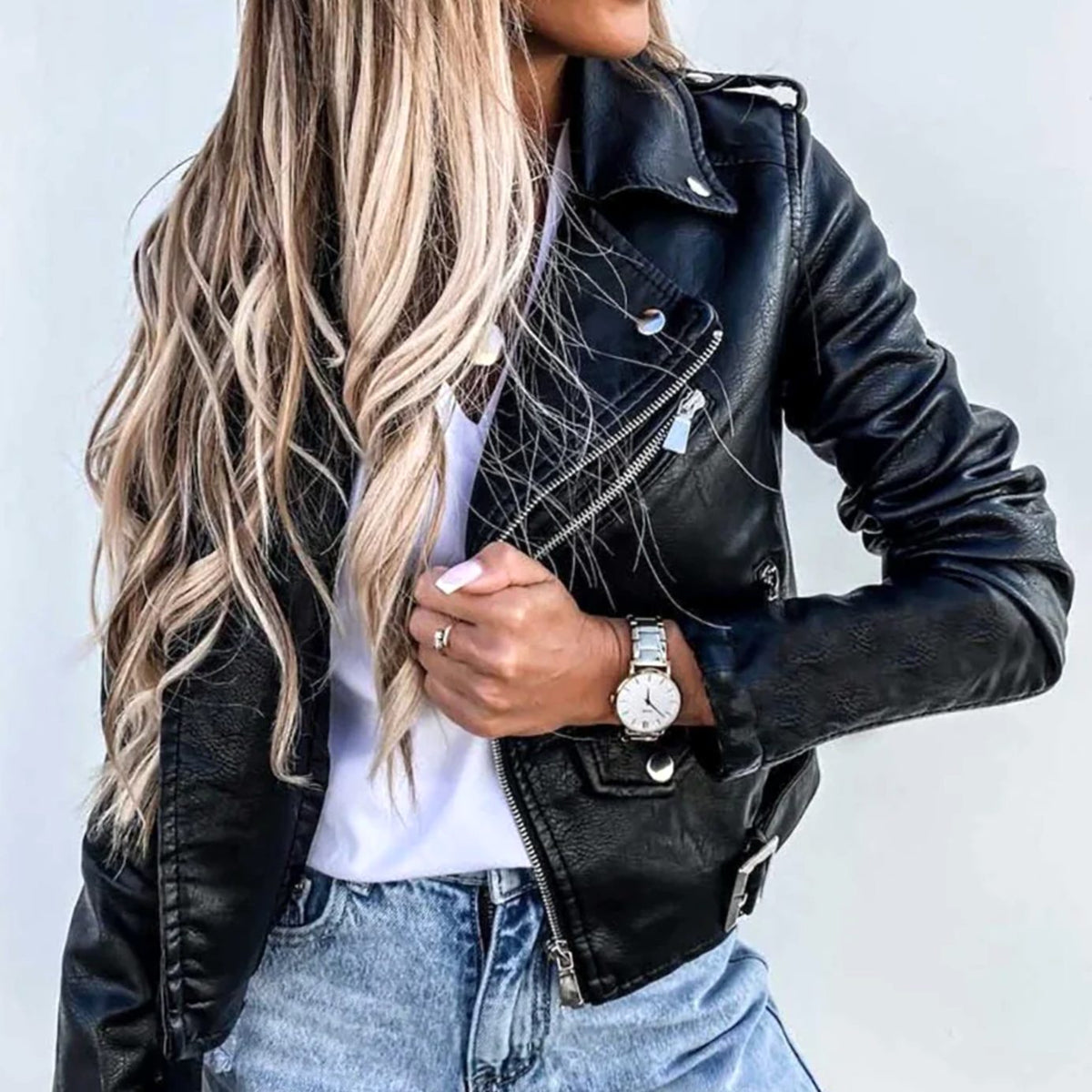 Hannah | Veste de biker en simili cuir pour femmes avec fermeture éclair diagonale, longueur taille