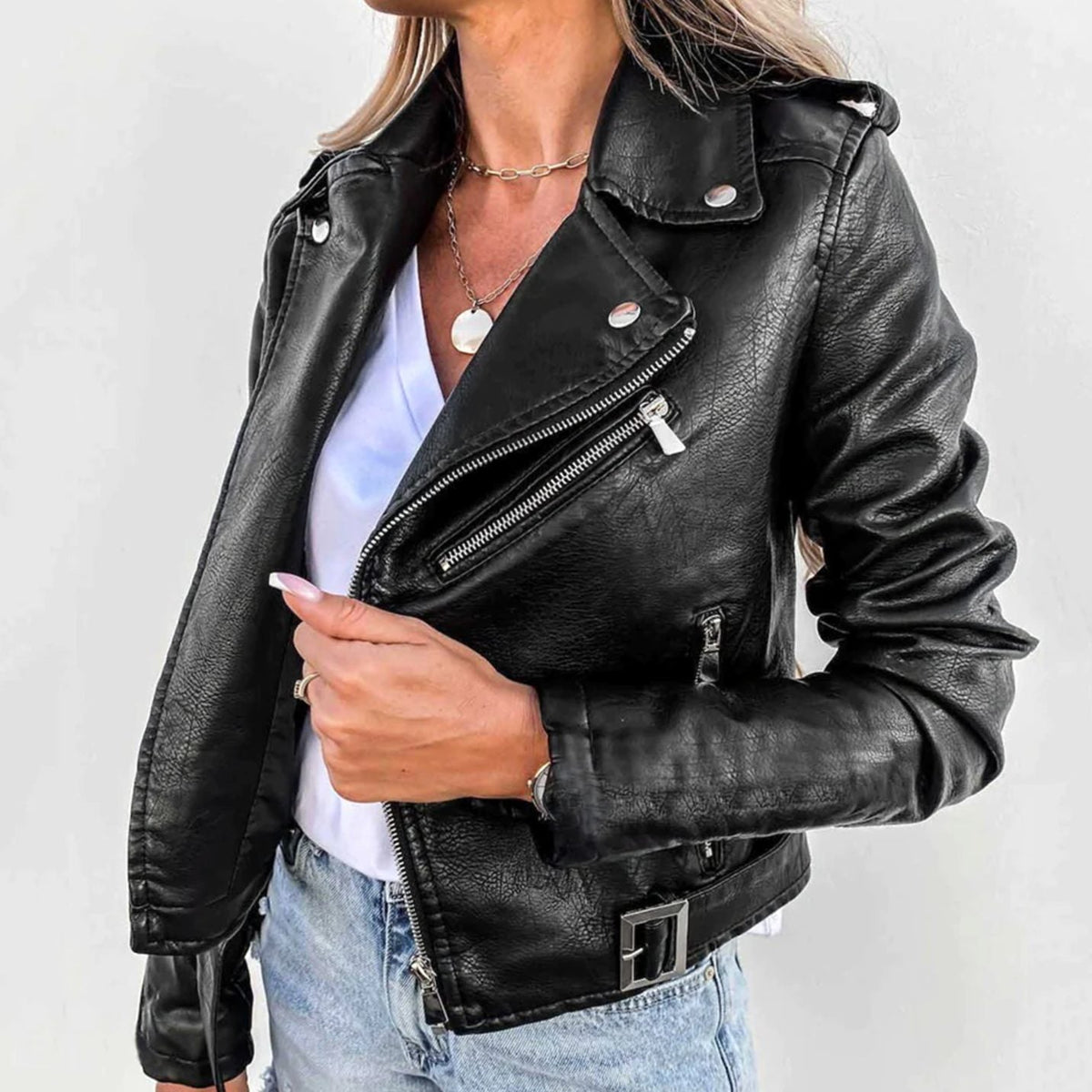 Hannah | Veste de biker en simili cuir pour femmes avec fermeture éclair diagonale, longueur taille