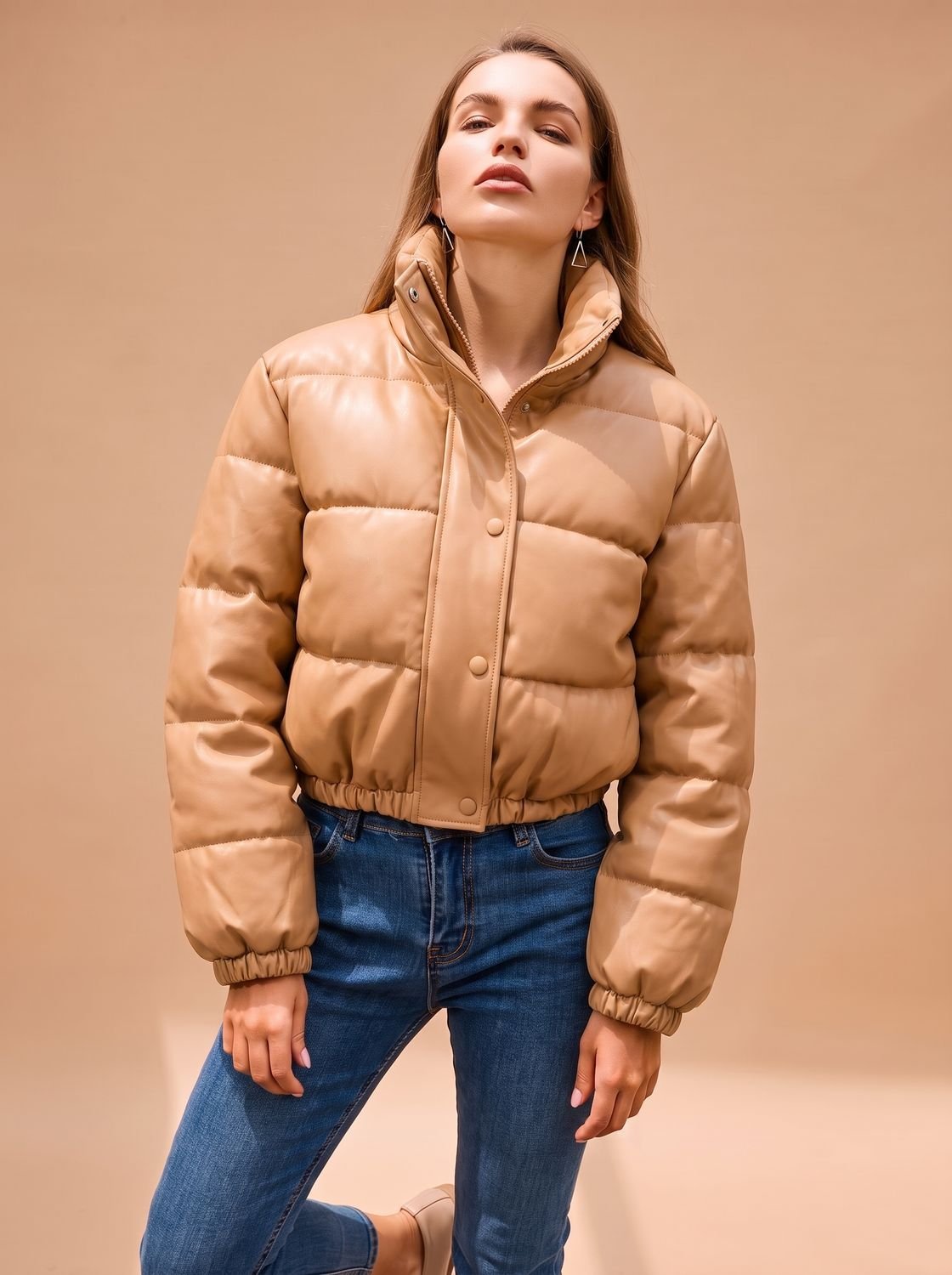 Greta | Veste d'hiver en duvet pour femmes en simili cuir avec capuche et fermeture éclair