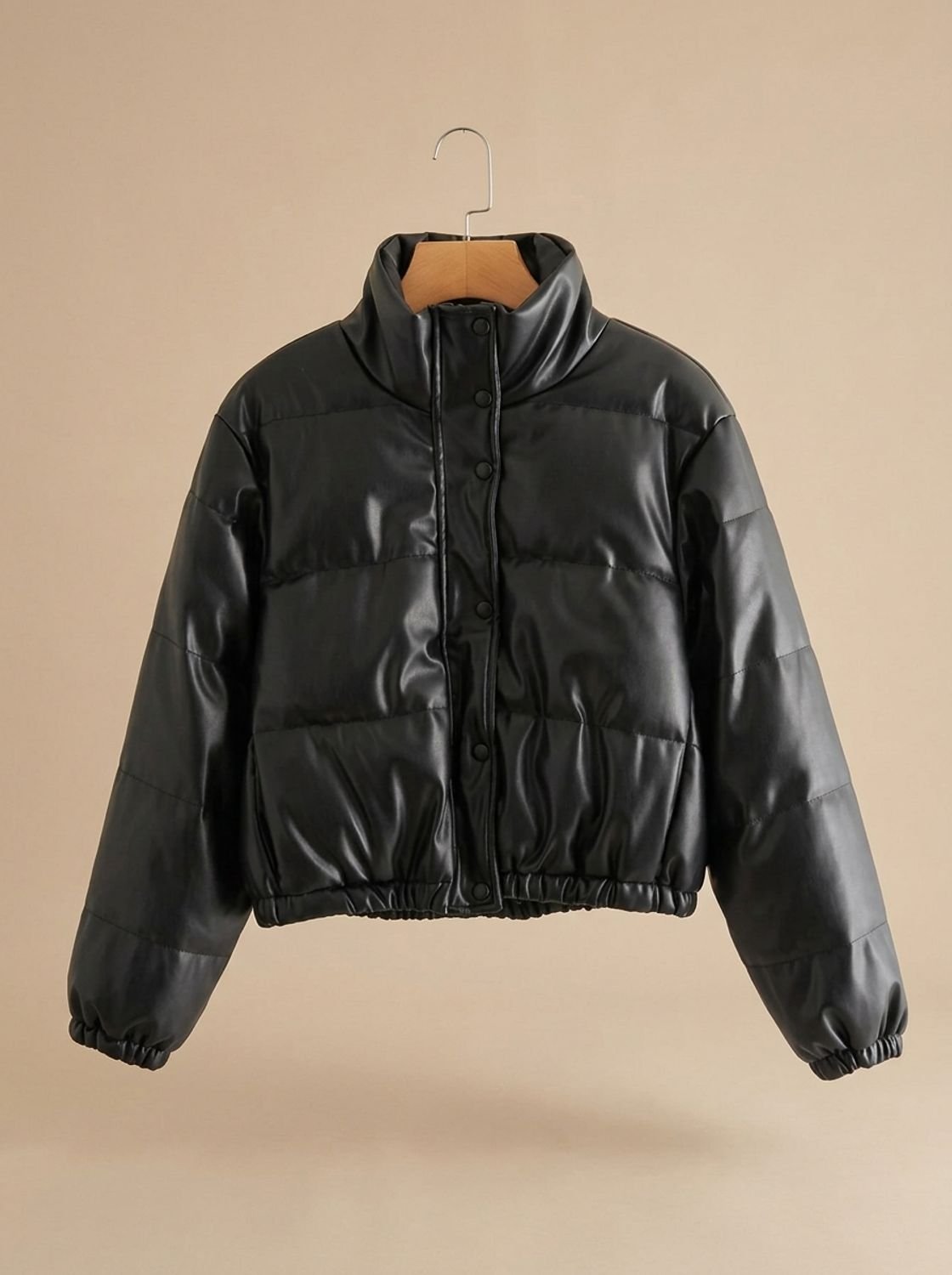 Greta | Veste d'hiver en duvet pour femmes en simili cuir avec capuche et fermeture éclair