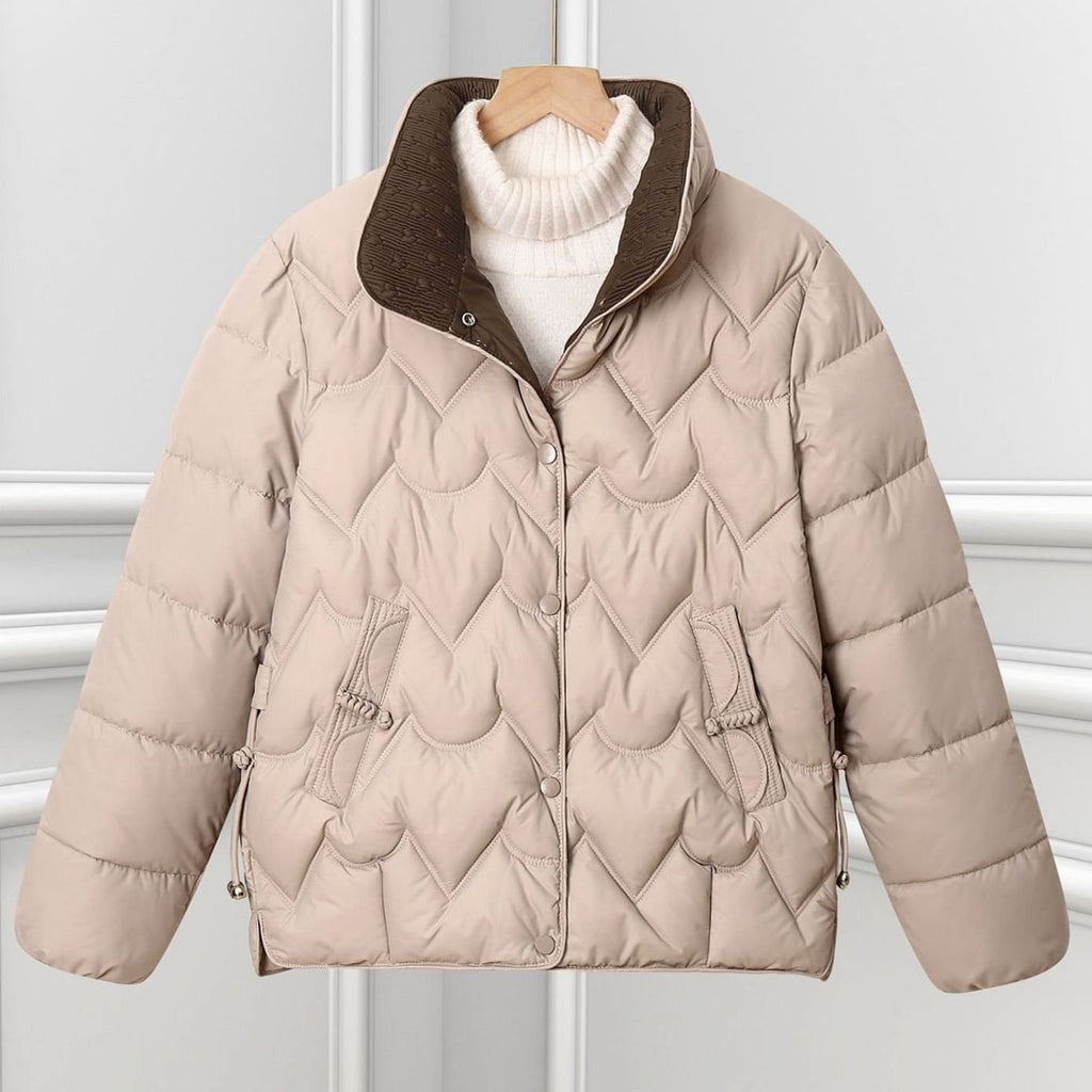 Annika | Veste courte matelassée pour femmes avec matelassage en arc et col montant