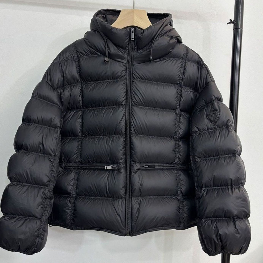 Emilia | Veste courte thermique pour femmes avec capuche et poches zippées