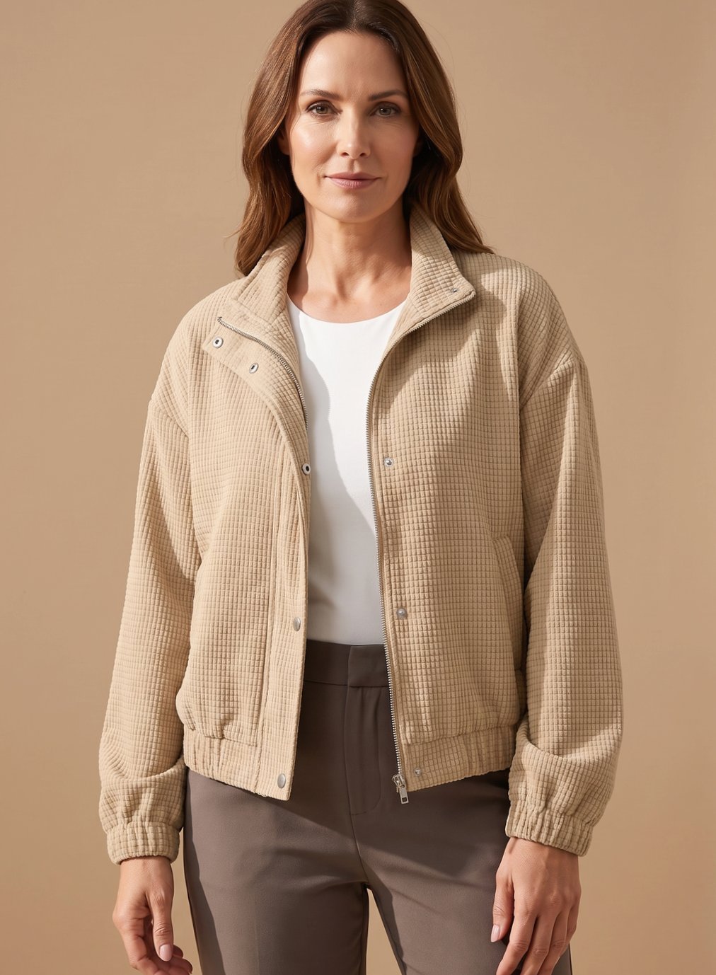 Leonie | Veste courte à col montant et boutons pressions pour femmes