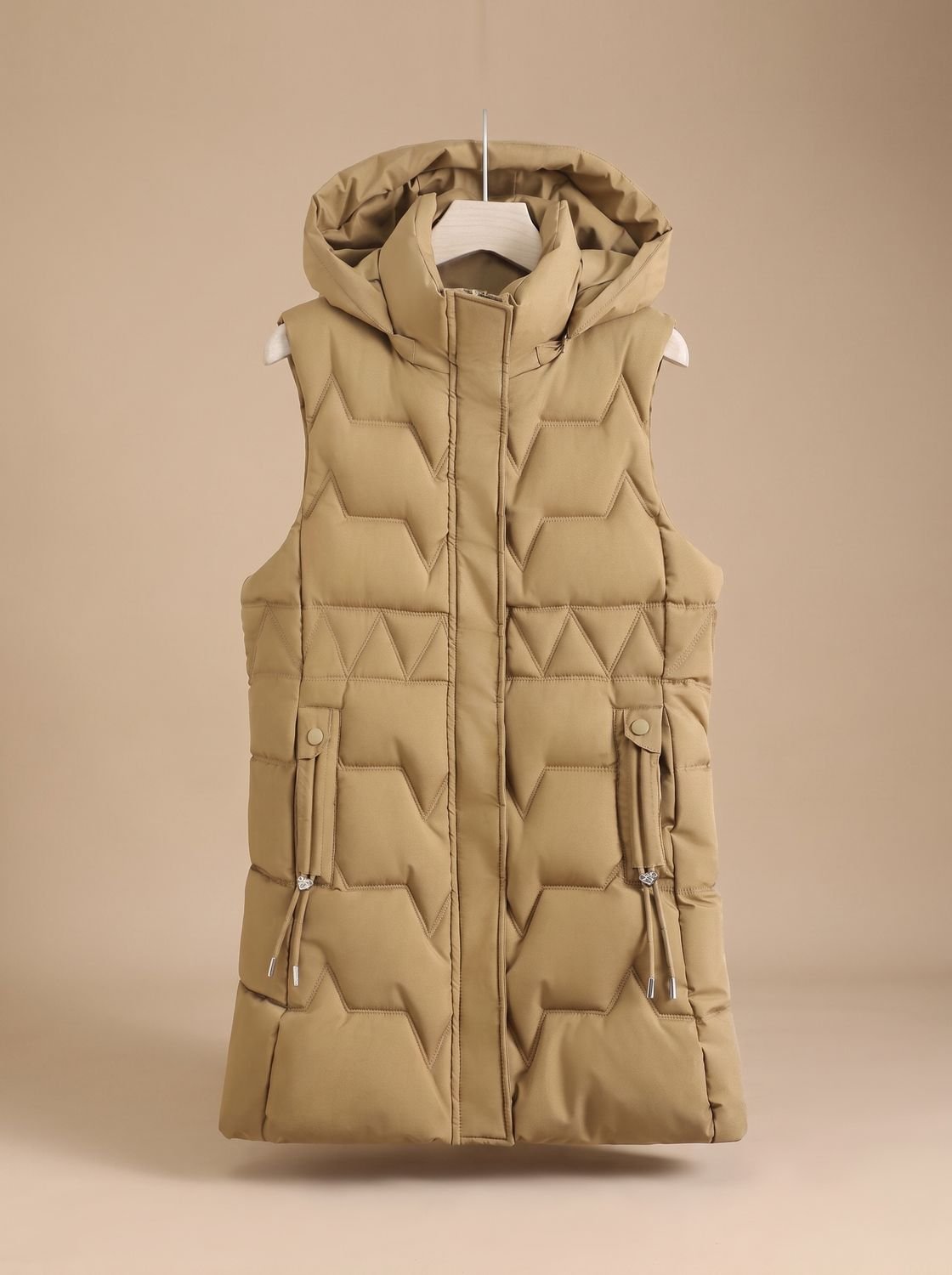 Lena | Veste longue matelassée pour femmes avec capuche, gilet ajustable