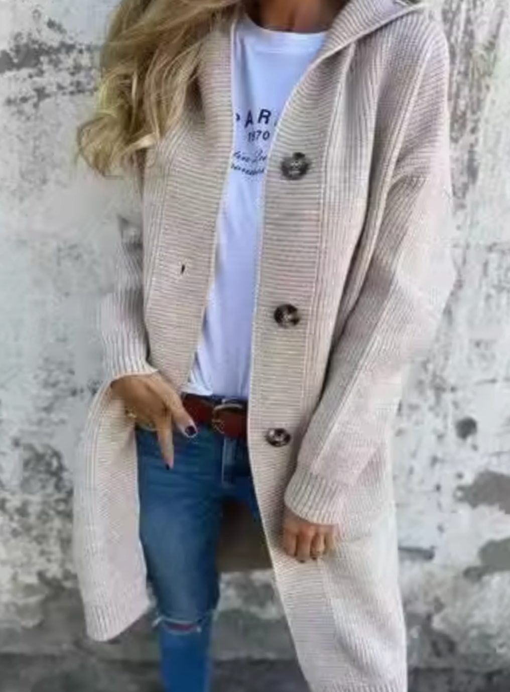 Emilia | Manteau long en tricot pour femmes avec capuche et boutonnière