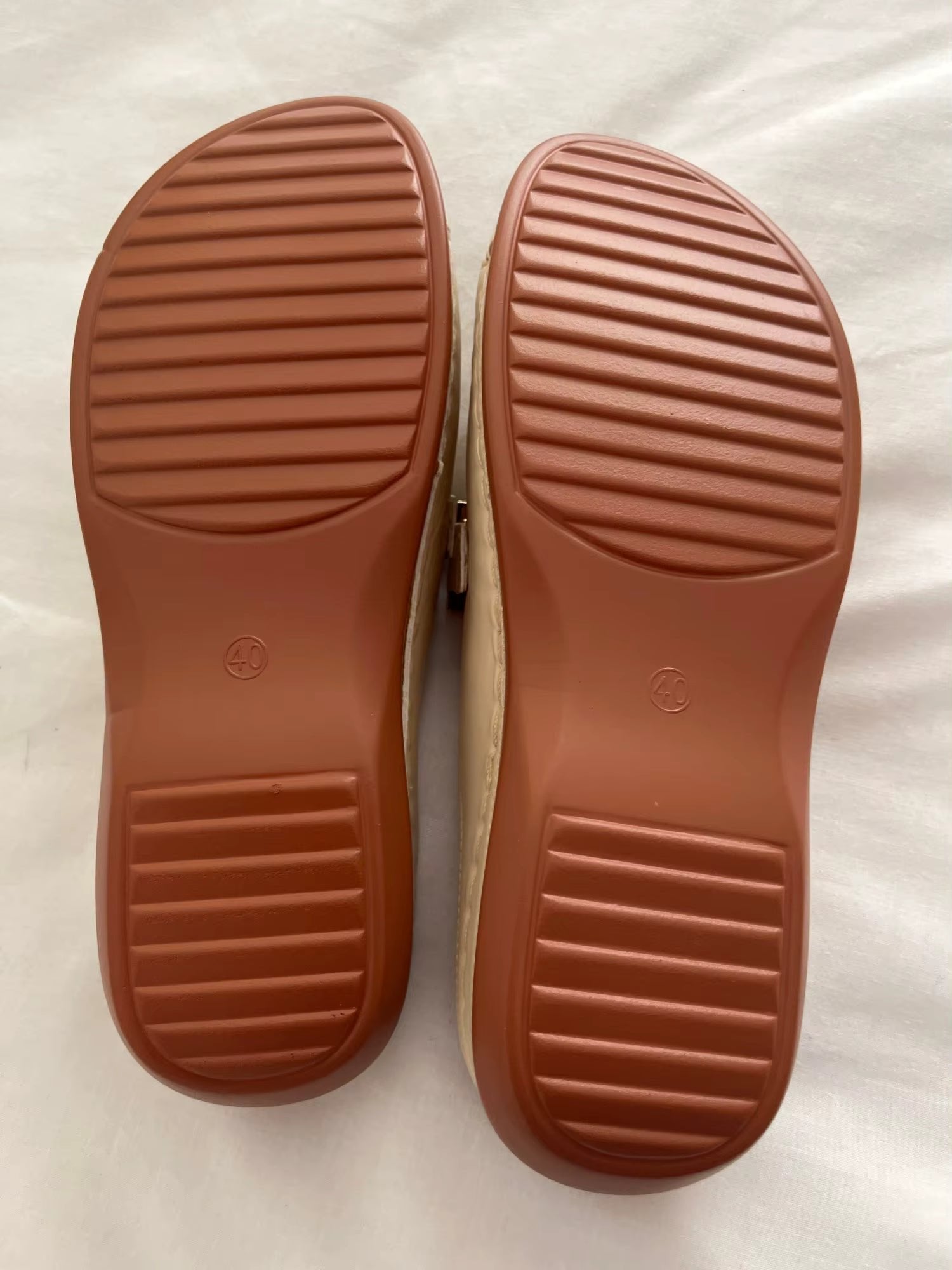Johanna | Sandales à talon compensé orthopédiques pour femmes avec boucle en métal