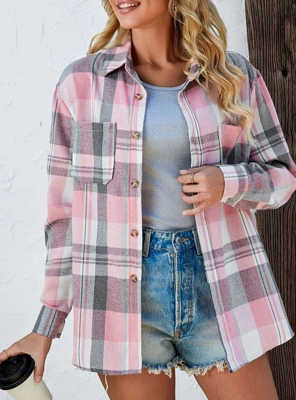 Annika | Chemise en flanelle à carreaux oversize pour femmes avec boutons et poches poitrine