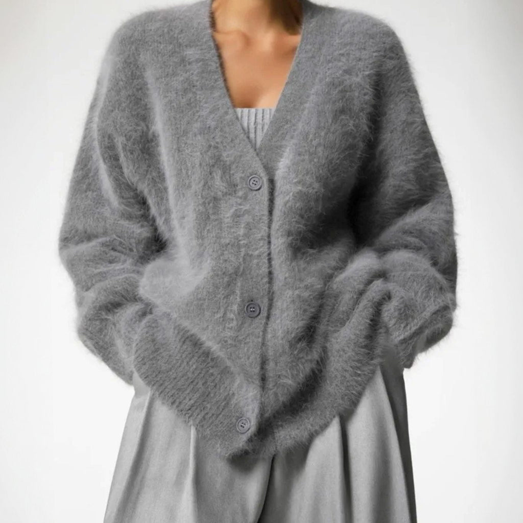Elfriede | Veste en maille oversized pour femmes avec décolleté en V et boutons